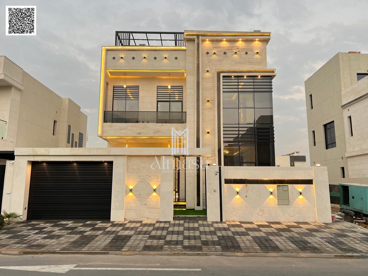 Own a luxurious villa for sale in Al Zahia, Ajman. Freehold ownership for all nationalities. Includes fees and air conditioning. High-end finishing.