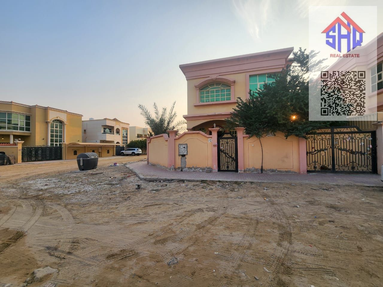 Corner villa with water and electricity for sale and AC freehold for all nationalities