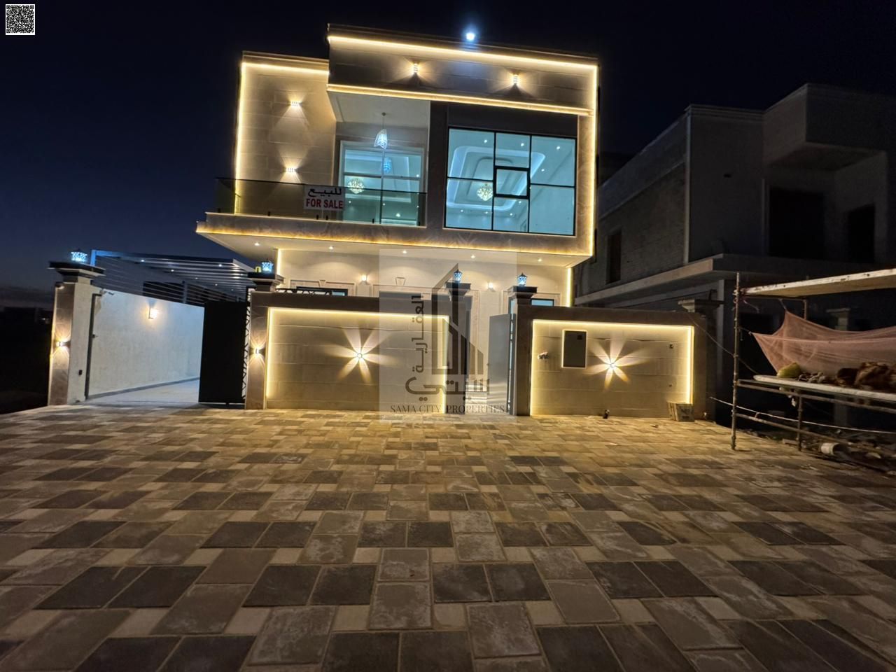 Villa for sale, ground floor + first floor + roof, fees included