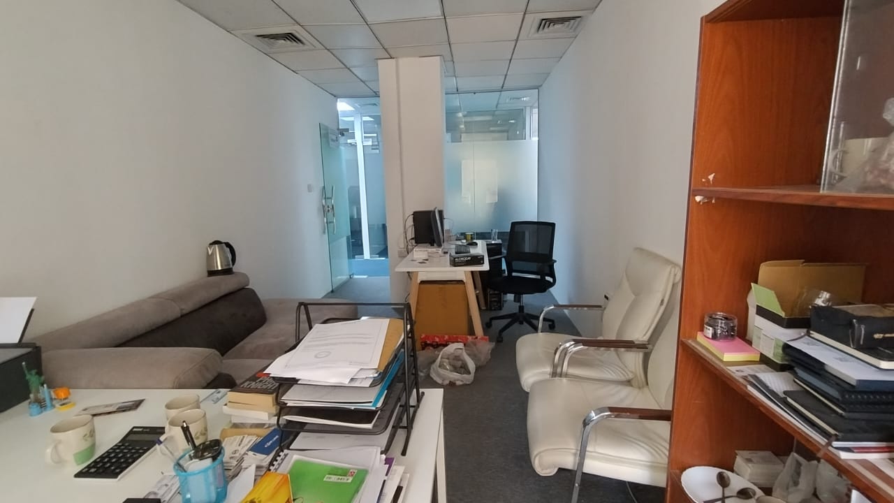 250 SQFT OFFICE SPACE FOR RENT NEAR BANIYAS METRO STATION in 36000