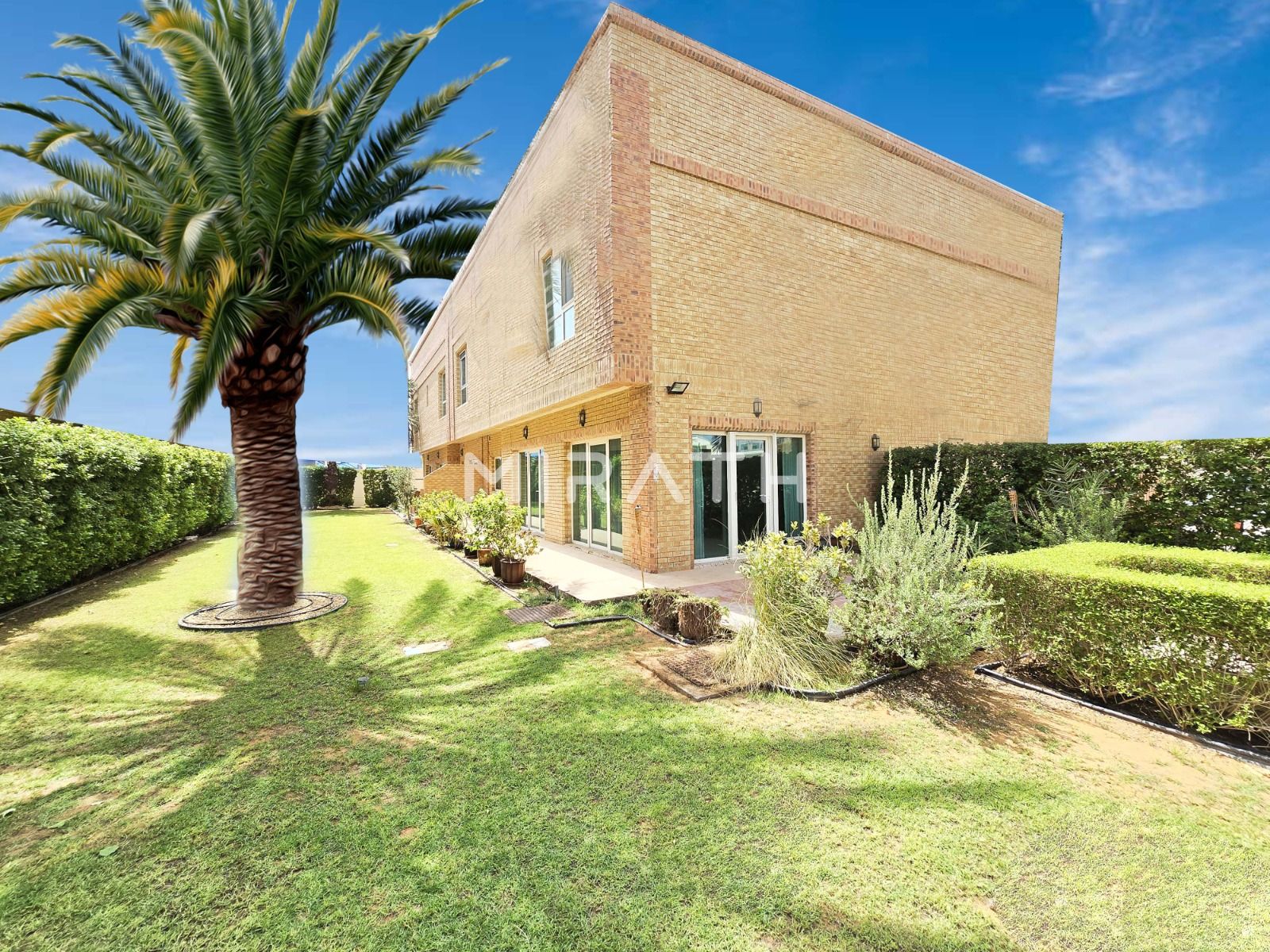 Elegant 4br villa |Spacious Layout|Fully renovated