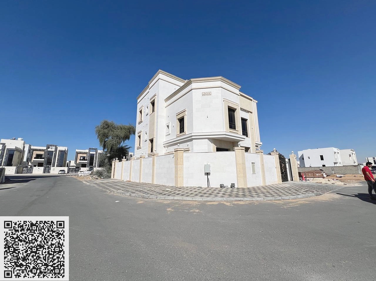 Luxury corner villa for rent | First occupancy | Corner | 6 bedrooms + roof | Al Zahia area