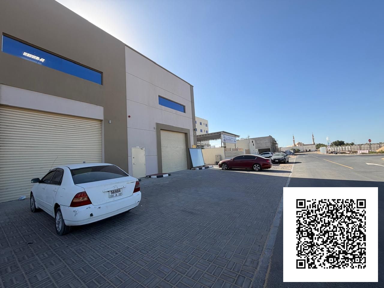 AVAILEBALE WEARHOUS WITH MEZZANEN TOTALE 2500 SQFT BRAND NEW AJMAN ALJURF 1 INDISRIAL
