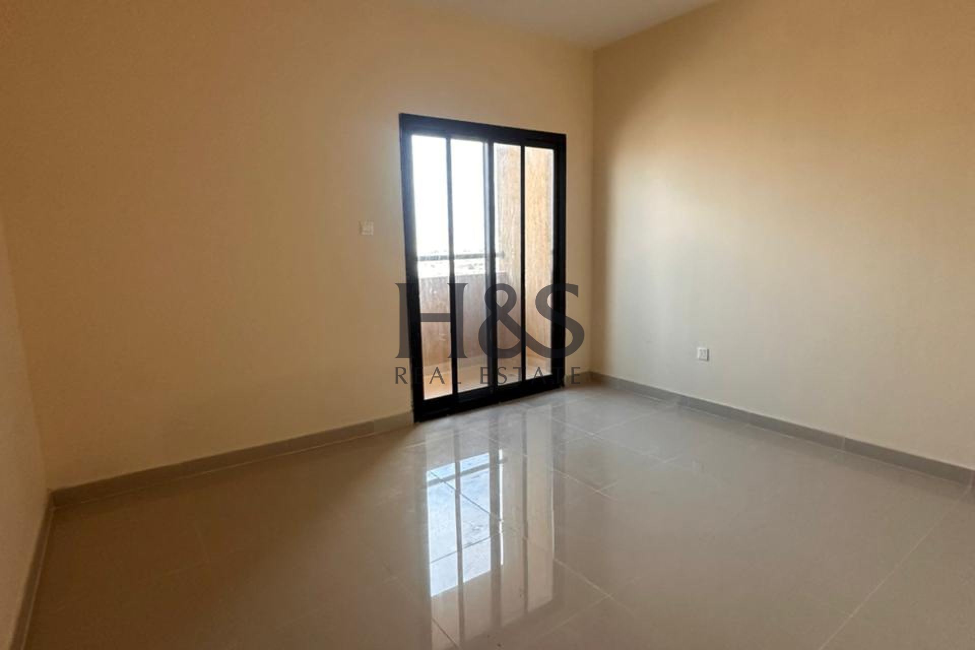 Spacious 1BR Apartment | Open View | Closed Kitchen + Balcony