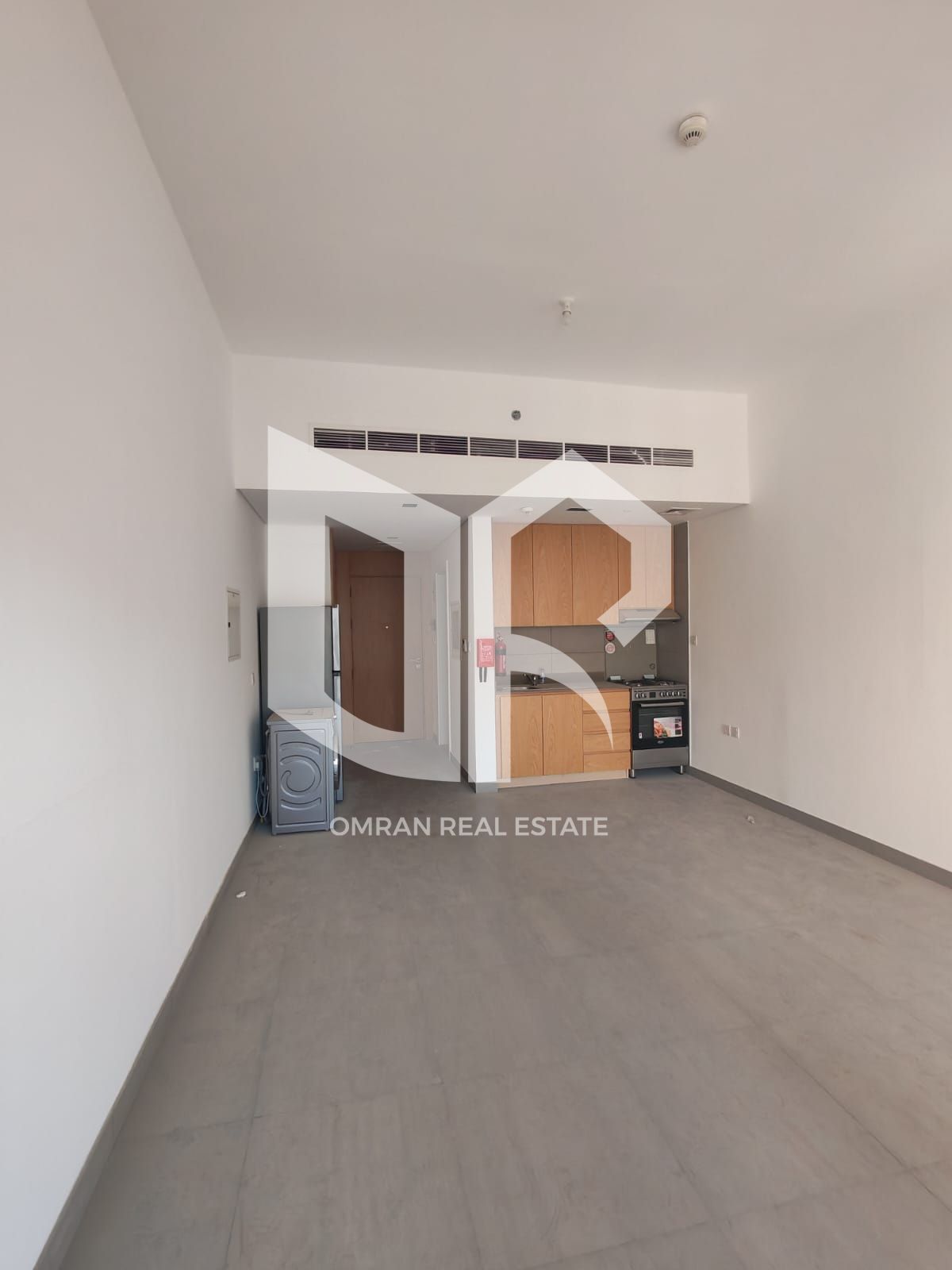 Enjoy modern living in the heart of Sharjah – a spacious, ready-to-move-in studio in Al Mamsha!