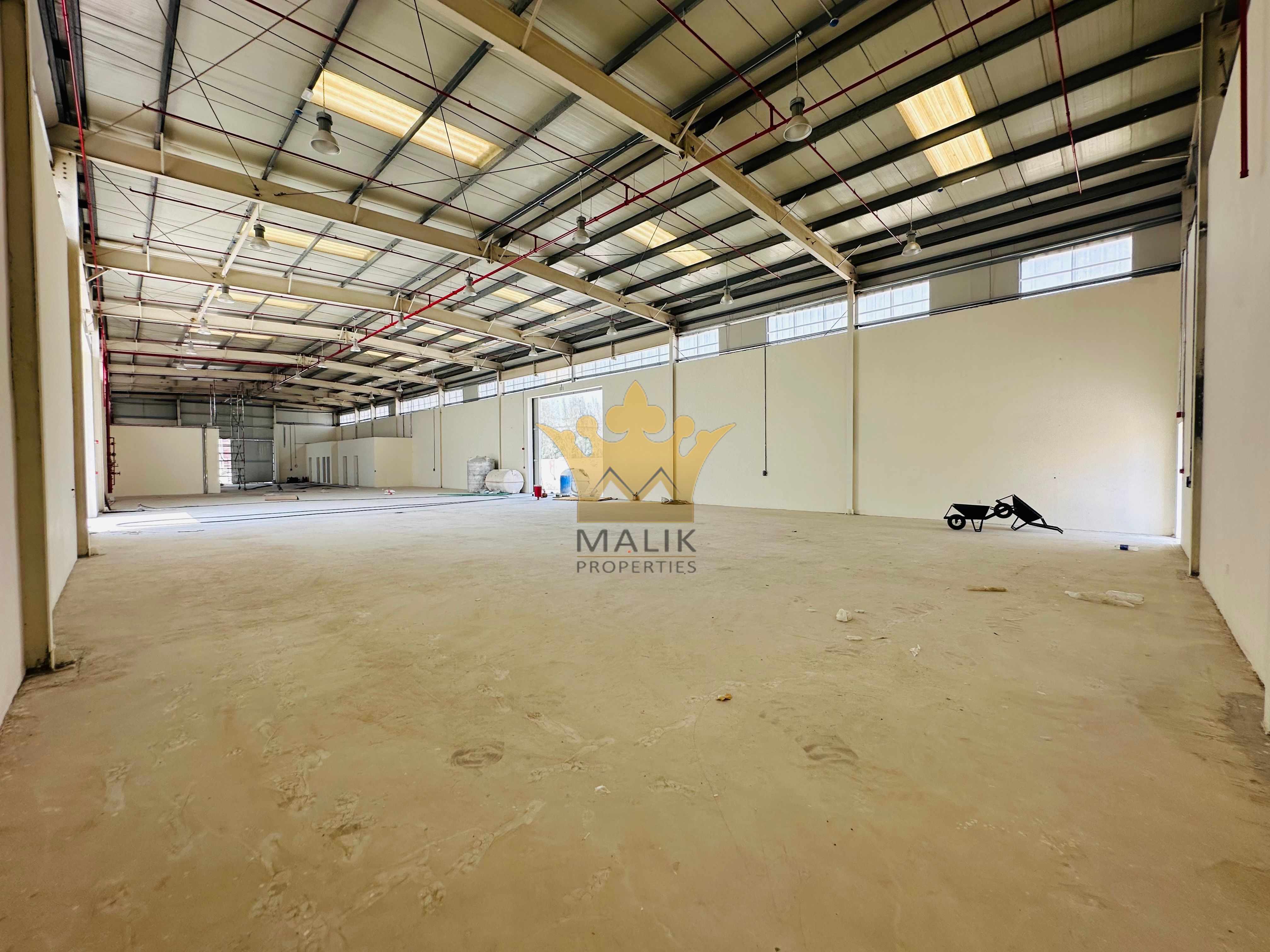 Stand Alone Warehouse With Power 700 KW