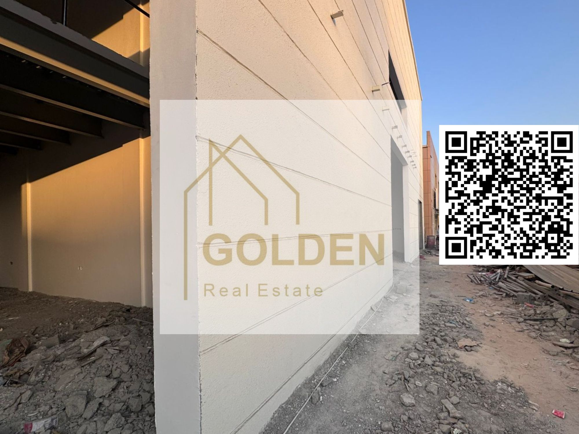 A showroom on a main road with wide loading and unloading access… are you looking for a location that boosts your visibility and streamlines your dail