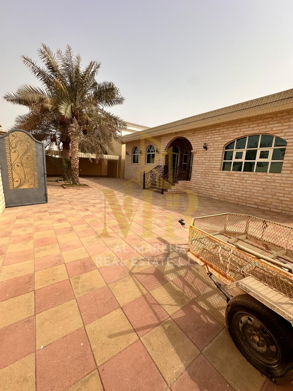 Luxury super deluxe villa for sale in Al Rawda 3 area, Ajman, price includes electricity, water and air conditioning