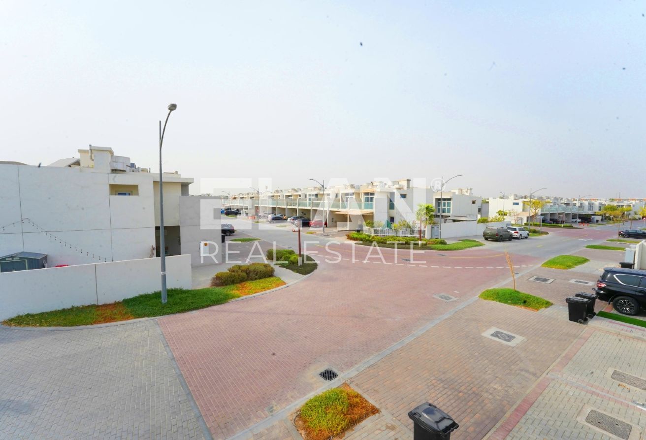 Spacious Layout | Ready to Move-in | Unfurnished