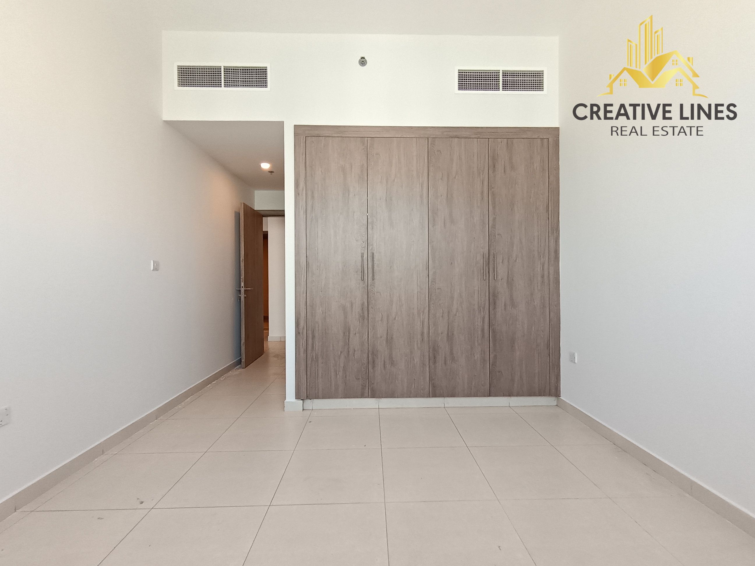 Like A Brand New Building SPACIOUS 2BHK Apartment With All Amenities