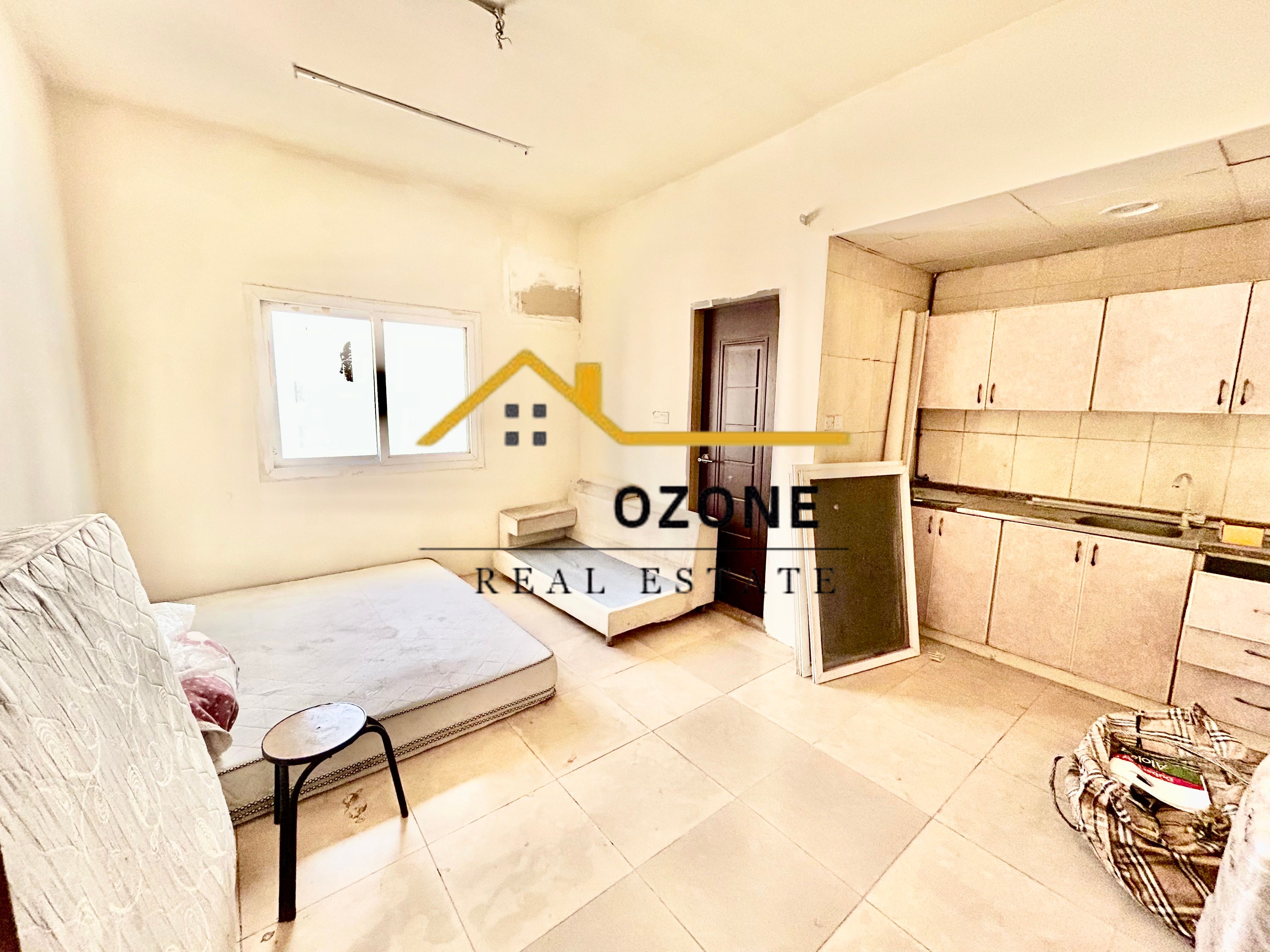 Spacious Studio Apartment Well-maintained studio apartment featuring a large kitchen and big washroom.