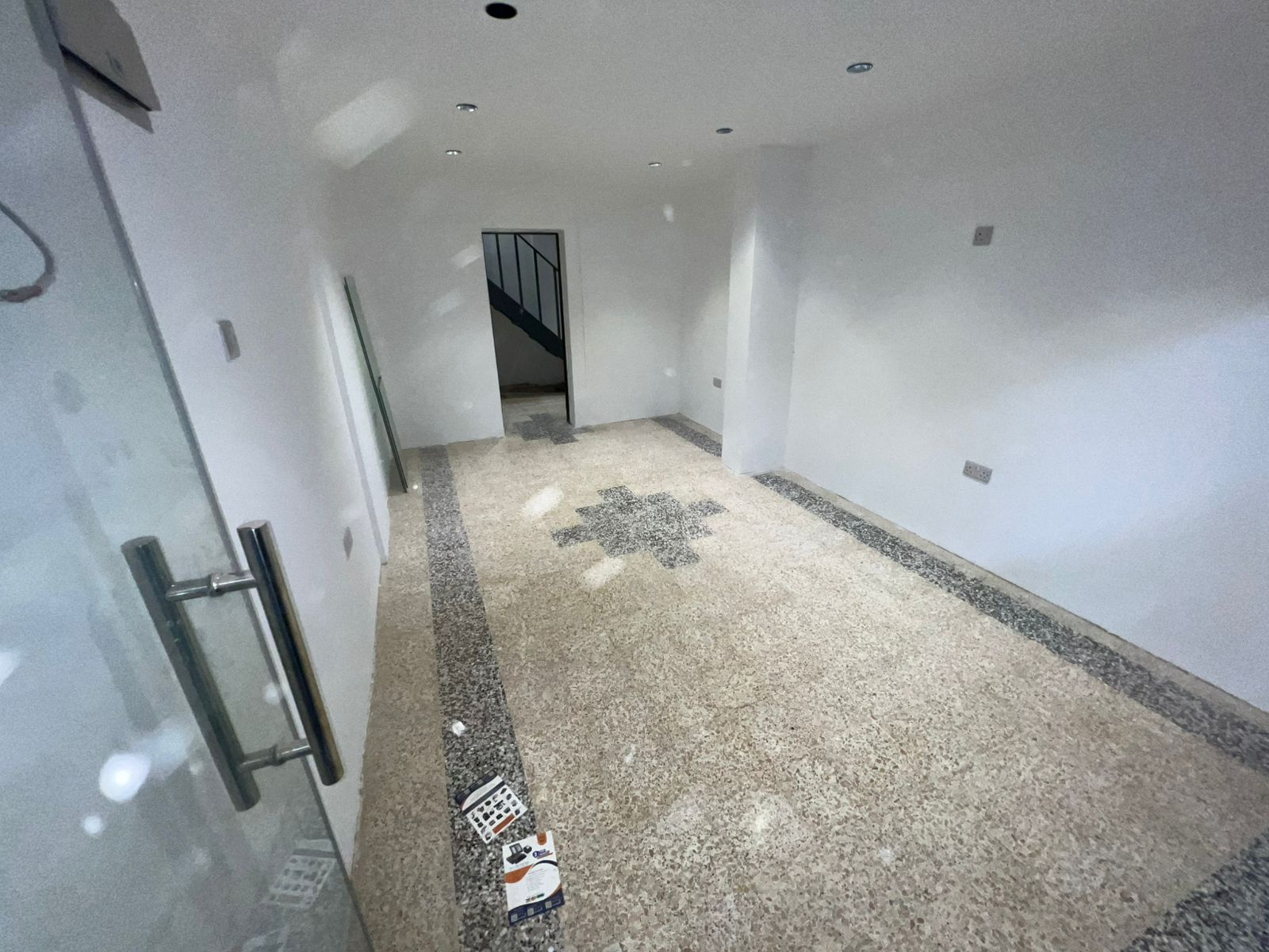 Shop for Annual Rent – Prime Location in Al Rumaila (Second Row from Ajman Corniche)
