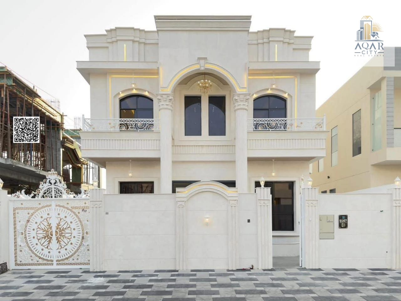 **A strategic location near all services Classic villa on a main street, including registration and ownership fees, central air conditioning, and with a negotiable roof and a large area **Easy access to main roads** (for all services) **A quiet and