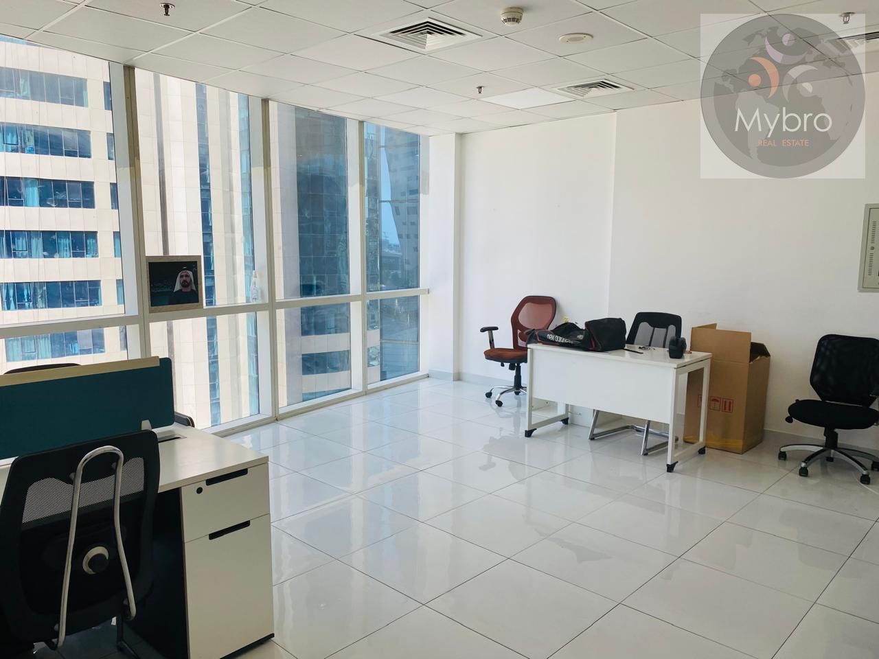 Unfurnished / Prime Location / Vacant