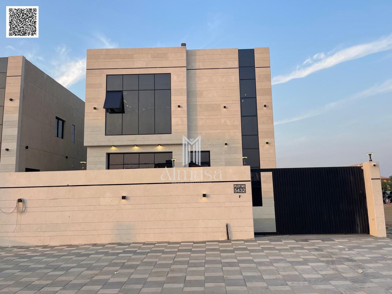 Luxurious 4-Bedroom Villa with Pool for Sale in Al Helio 2, Ajman