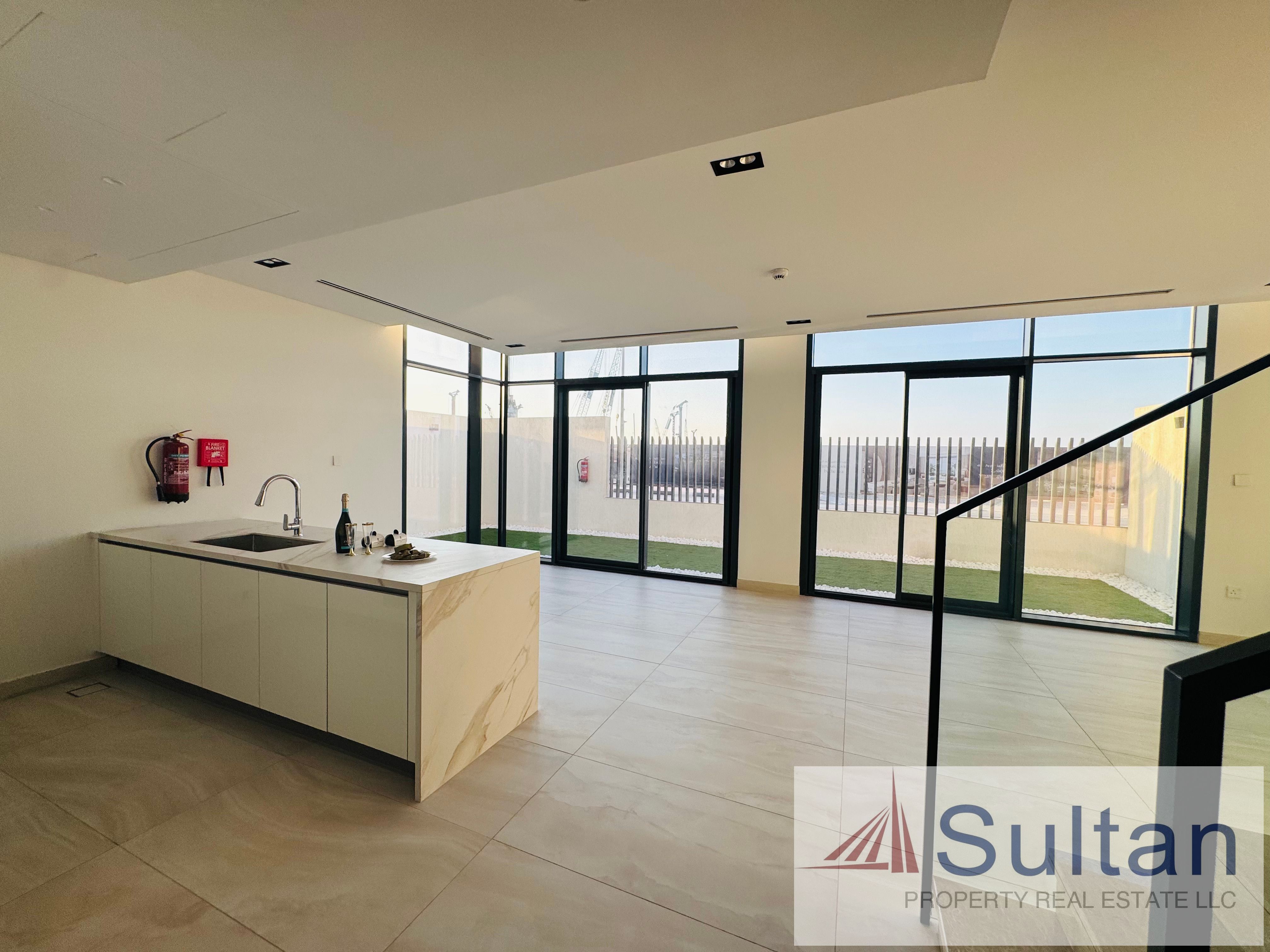 Brand New Townhouse for Rent in Marjan I...