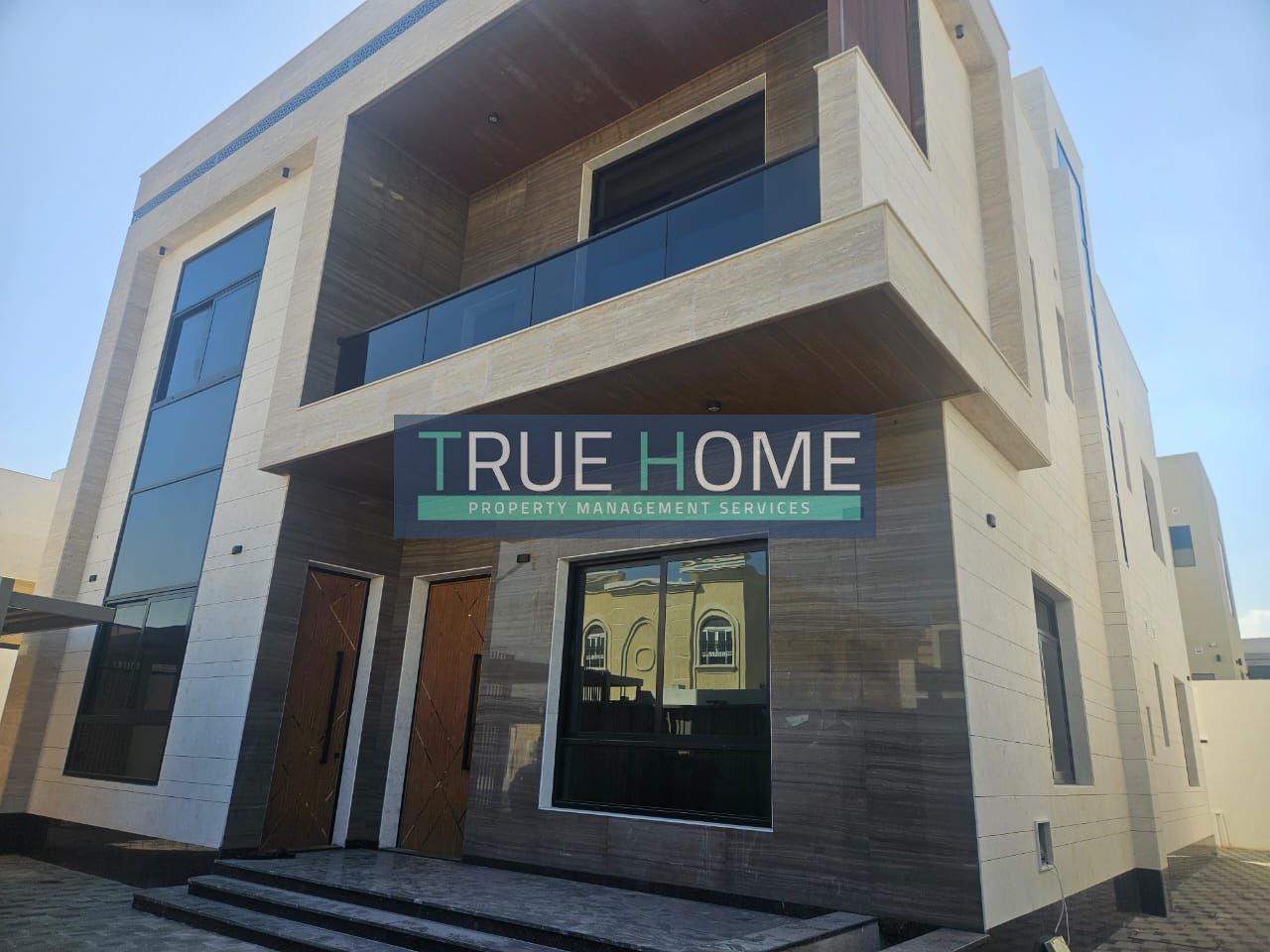 Spacious 5BR Villa for Sale in Al Hoshi | Majlis & Living Hall