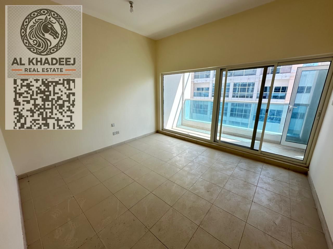 Apartment for sale in a prime location within Ajman Towers, suitable for living or investment, close to Ajman Corniche and all services.