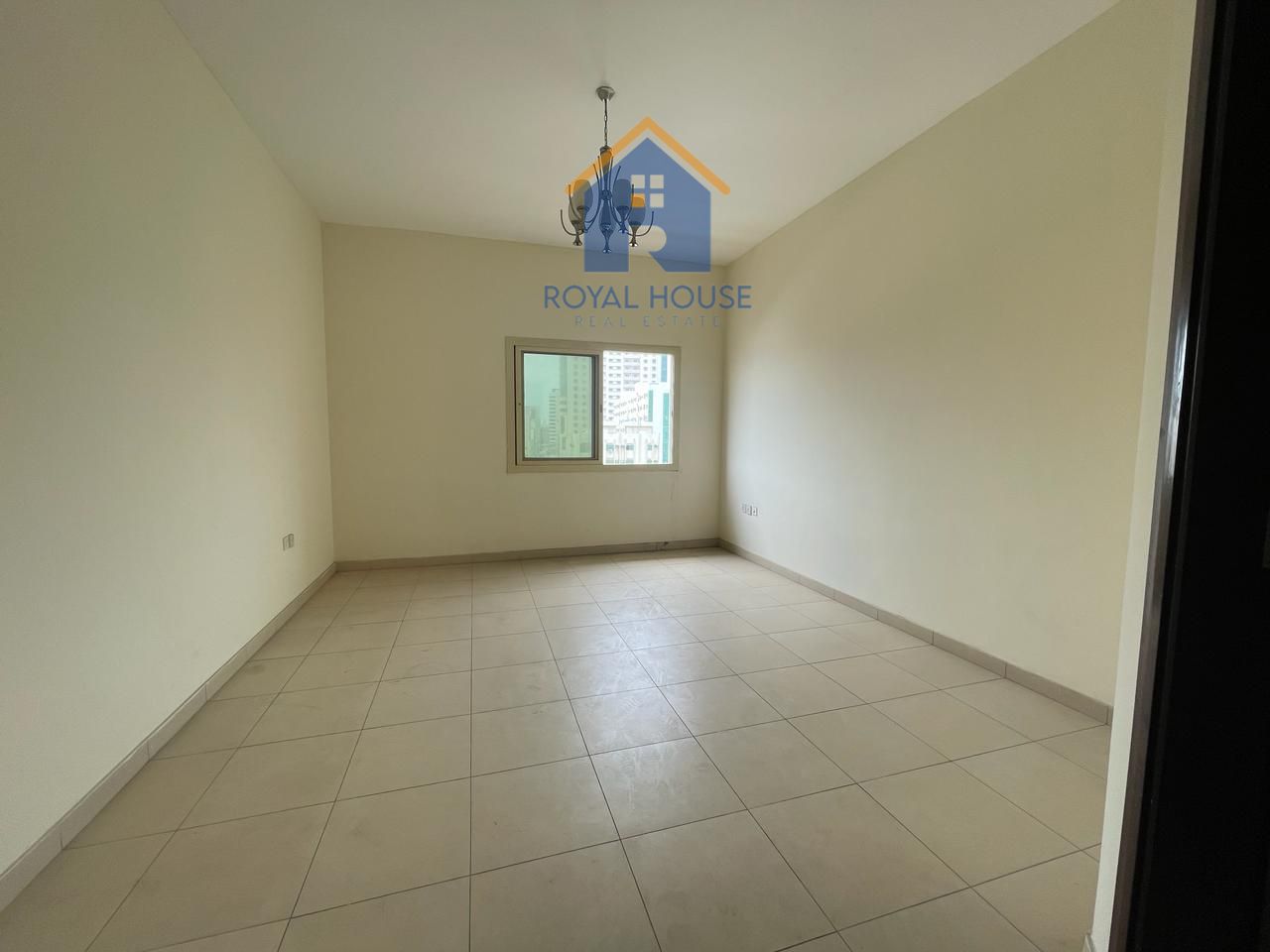 One bedroom and a living room in Al Batinah