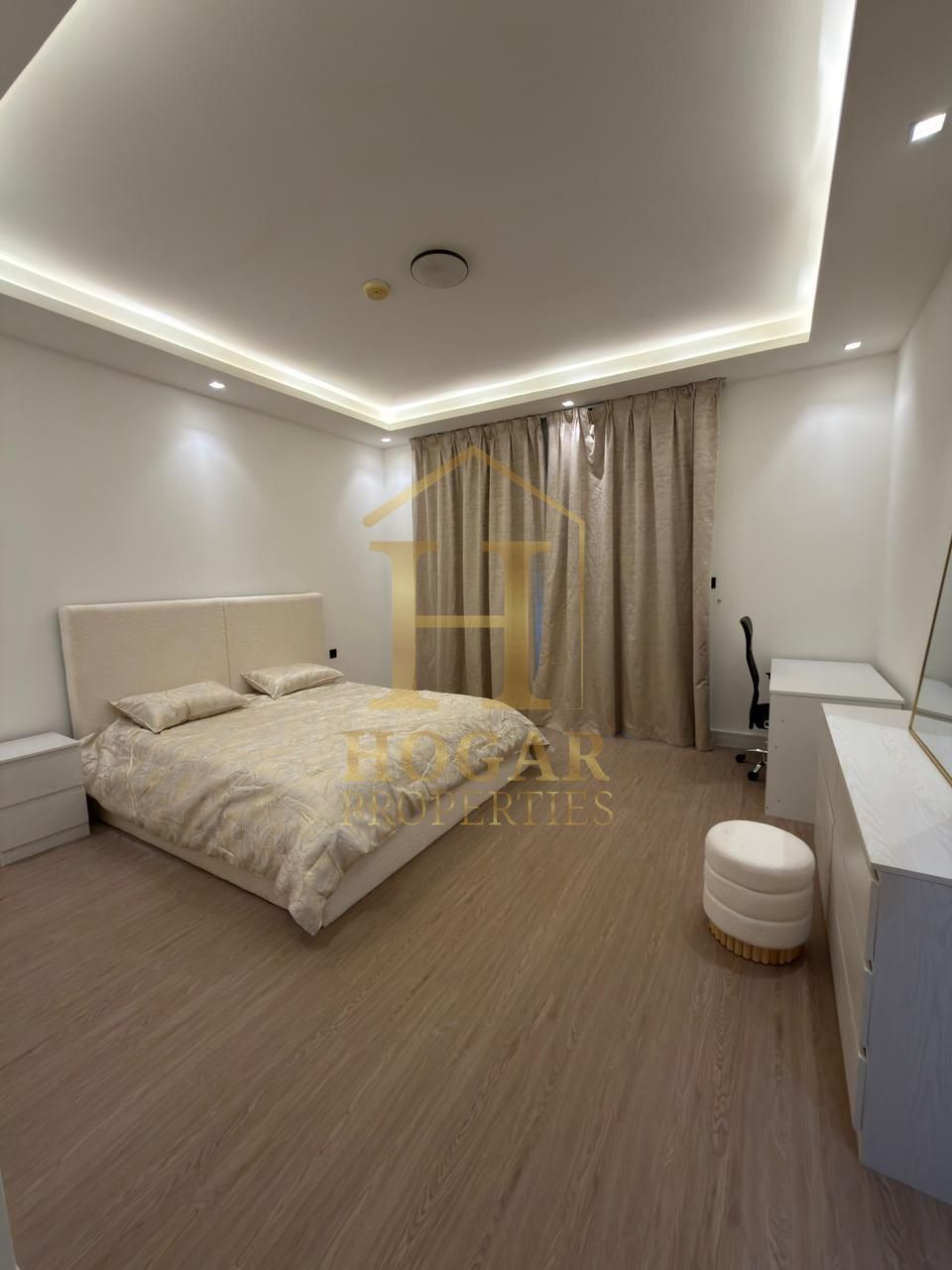 Spacious | fully furnished| Upgraded unit
