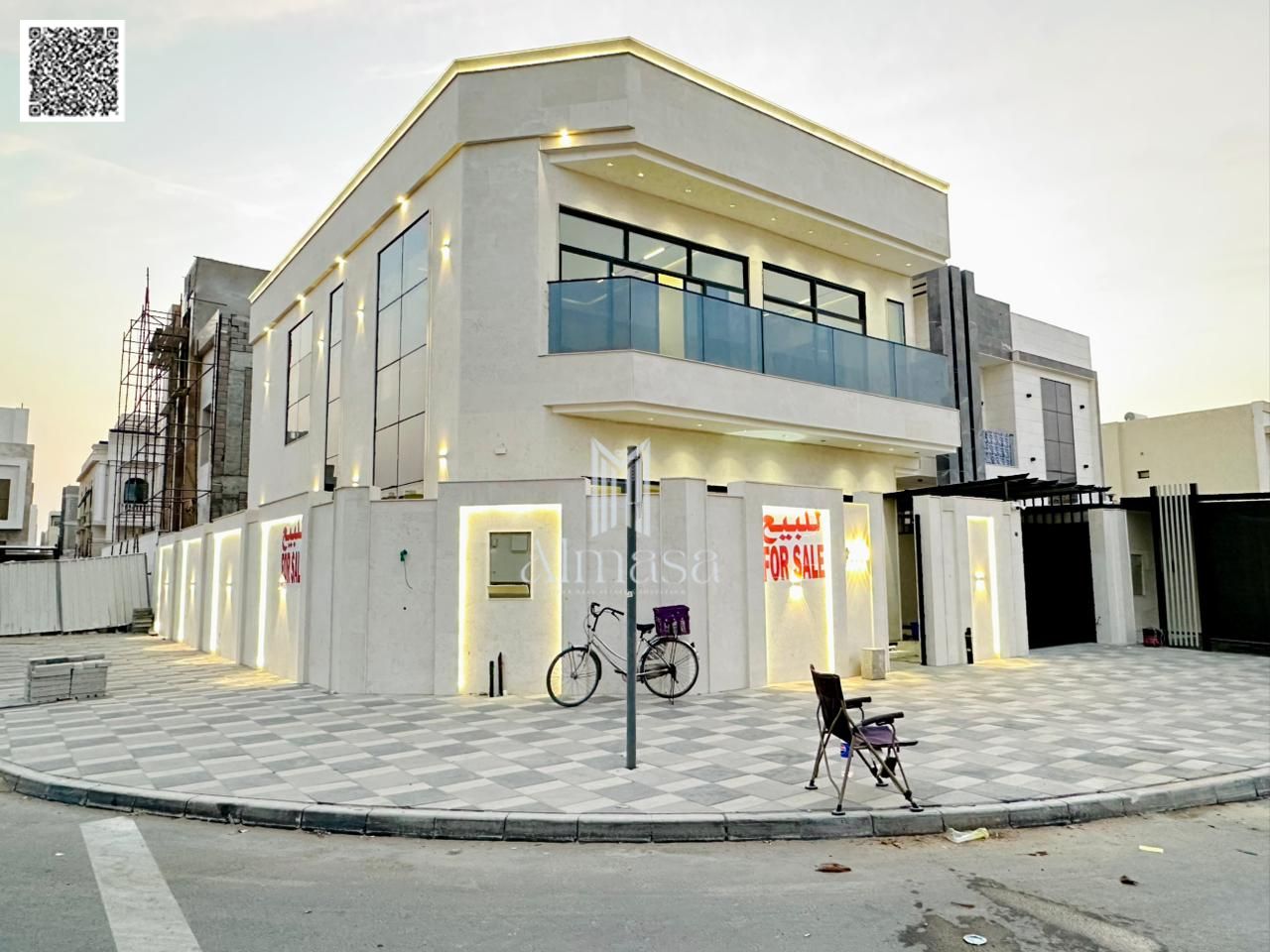 The most luxurious and elegant villa in Ajman, including fees and registration, two floors and a roof, freehold ownership, open to all nationalities.