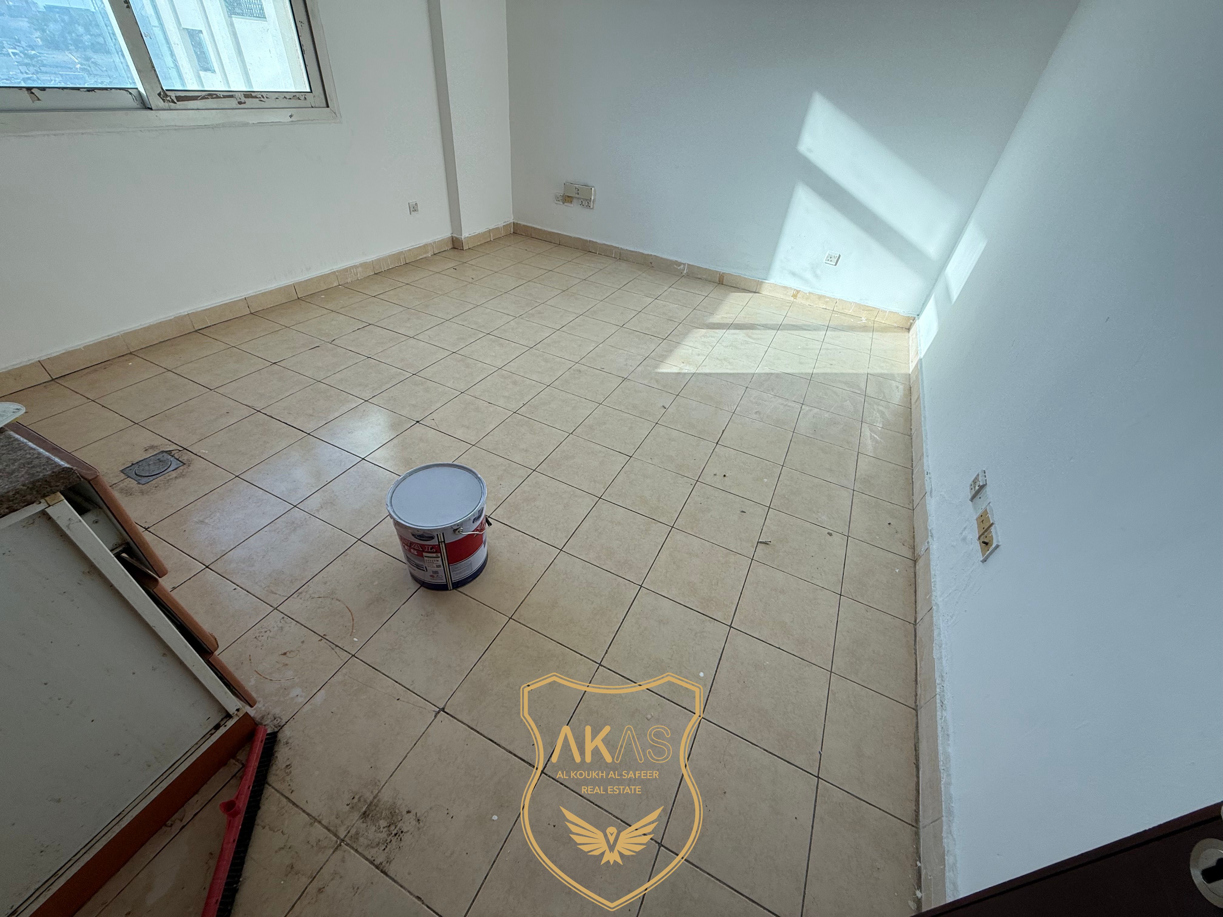 Spacious Studio Apartment with Double Bathroom and Corniche View