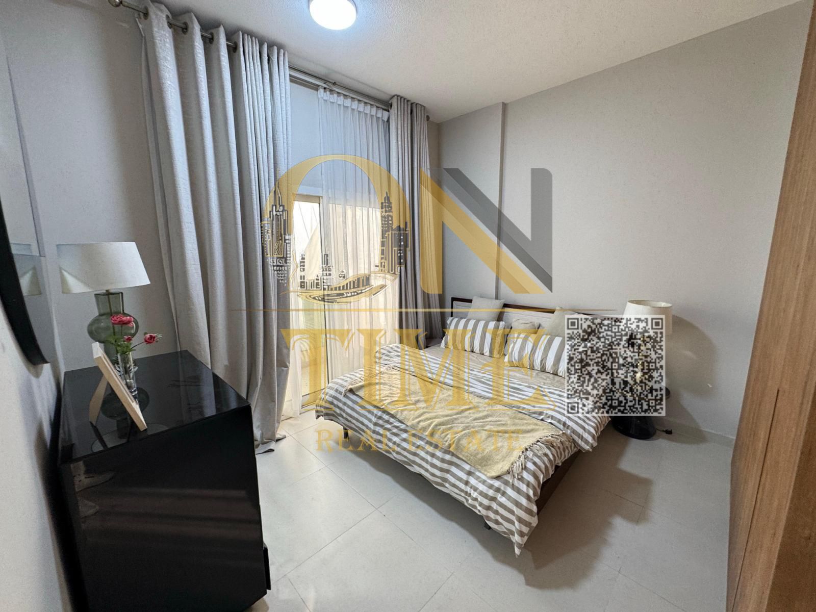 Large space / Modern decor / Prime location