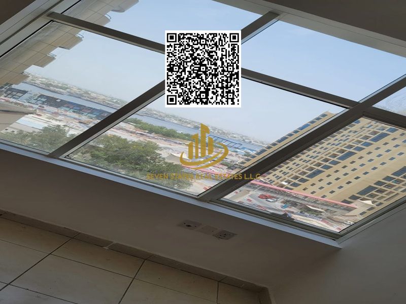 Sea view, 100% freehold ownership, strategic location near all services and shopping centers, high-end finishes ,