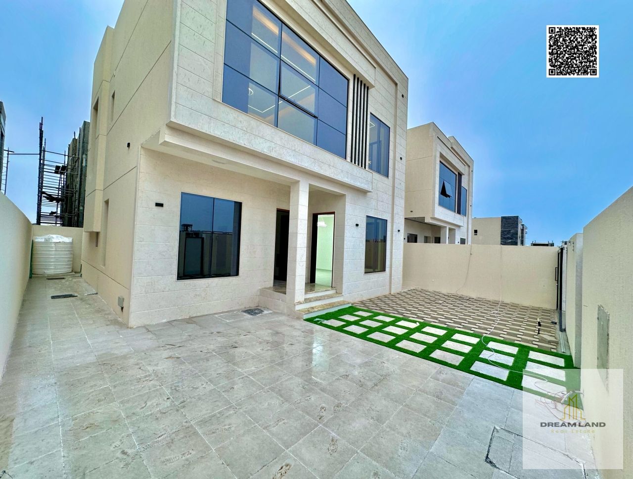 Don't miss this opportunity! Own a home that combines quality with distinctive personal finishing at a price that includes registration and ownership