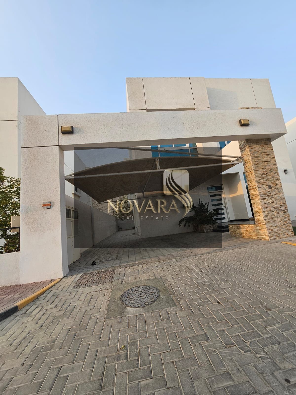 Villa for Annual Rent in Al Jurf 2 – 4 Master Bedrooms, 6 Bathrooms, Spacious Living, Covered Parking | 4,500 Sq Ft | AED 126,000
