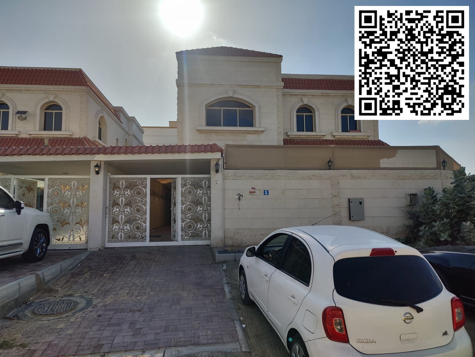 Corner villa for rent in Al Muwaihat 2, Ajman. 5 bedrooms, living room, majlis, and maid's room. Area: 5000 sq ft. Commercial: AED 160,000. Residentia