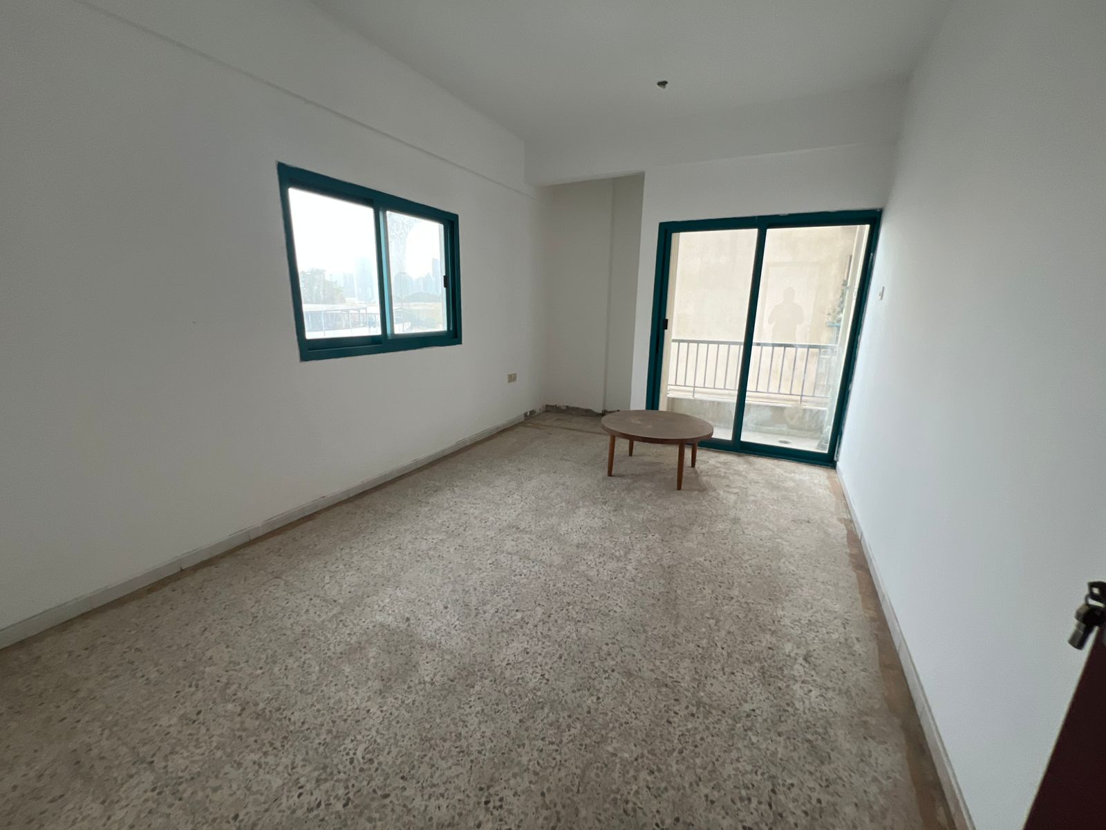 Balcony with open view, free maintenance & cleaning, easy access to Dubai exit, flexible payments, close to public transport and all services, family-