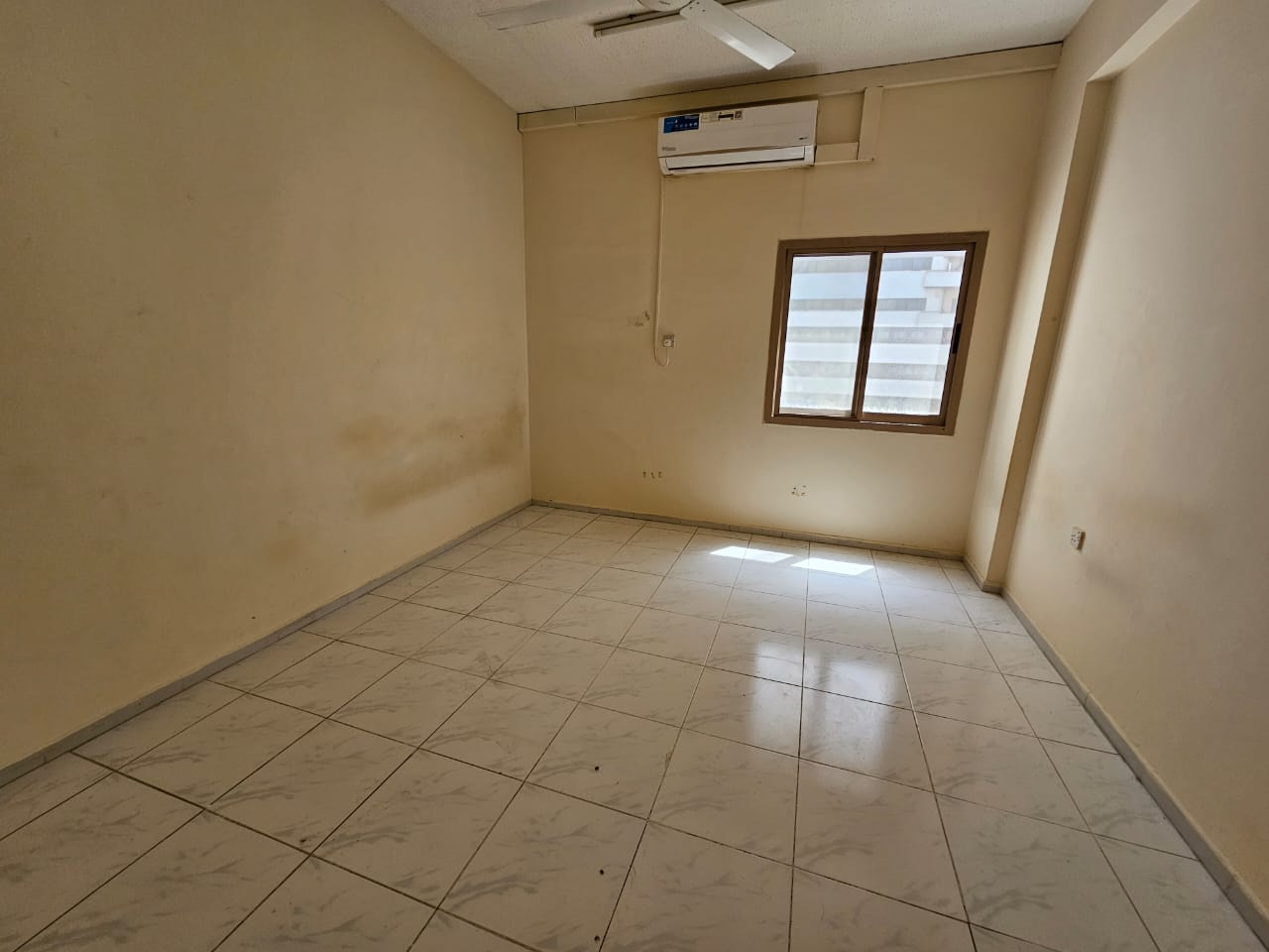 Two bedrooms and living room with a spacious kitchen, two bathrooms, close to all services and amenities flexible payment options free maintenance