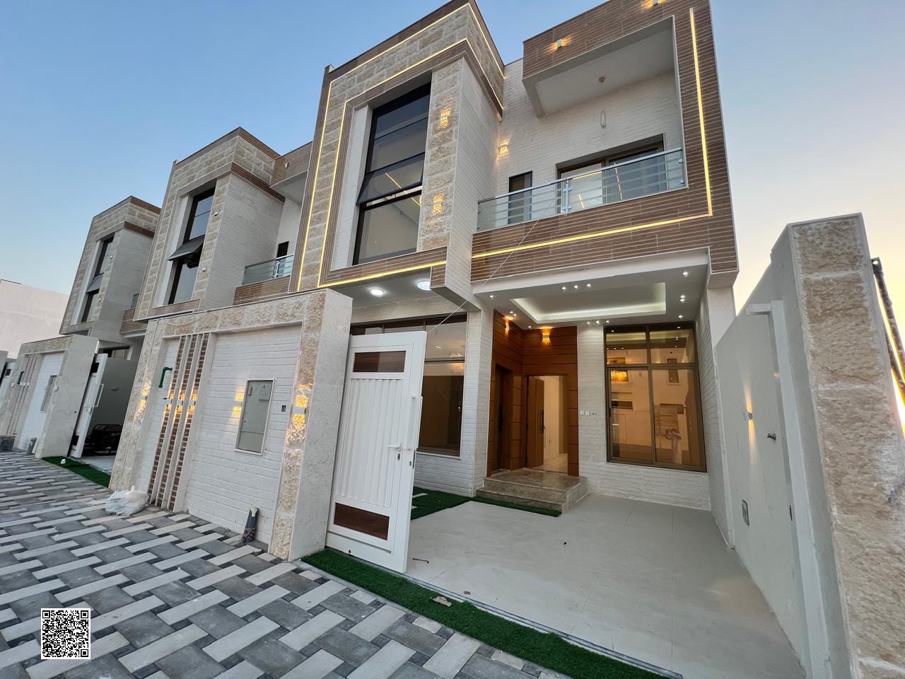 Villa for rent in Al Yasmin, super deluxe finishing