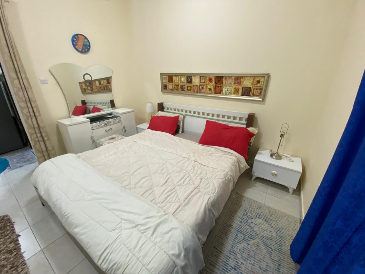 Furnished studio apartment for monthly rent in Al Jurf, opposite the university and next to Khalifa Hospital.