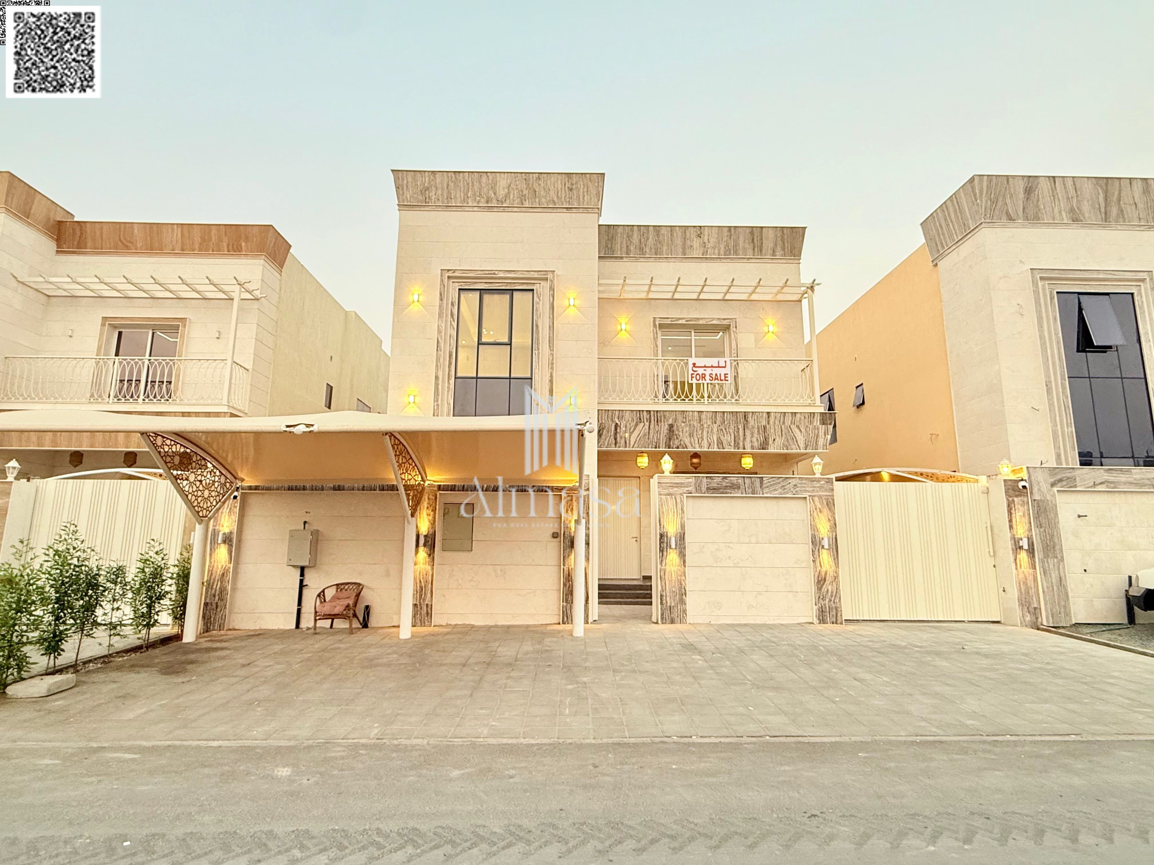 Invest in style with a luxurious villa in the heart of Al-Hilweh. High-end finishing. Take advantage of this opportunity with a price that includes el