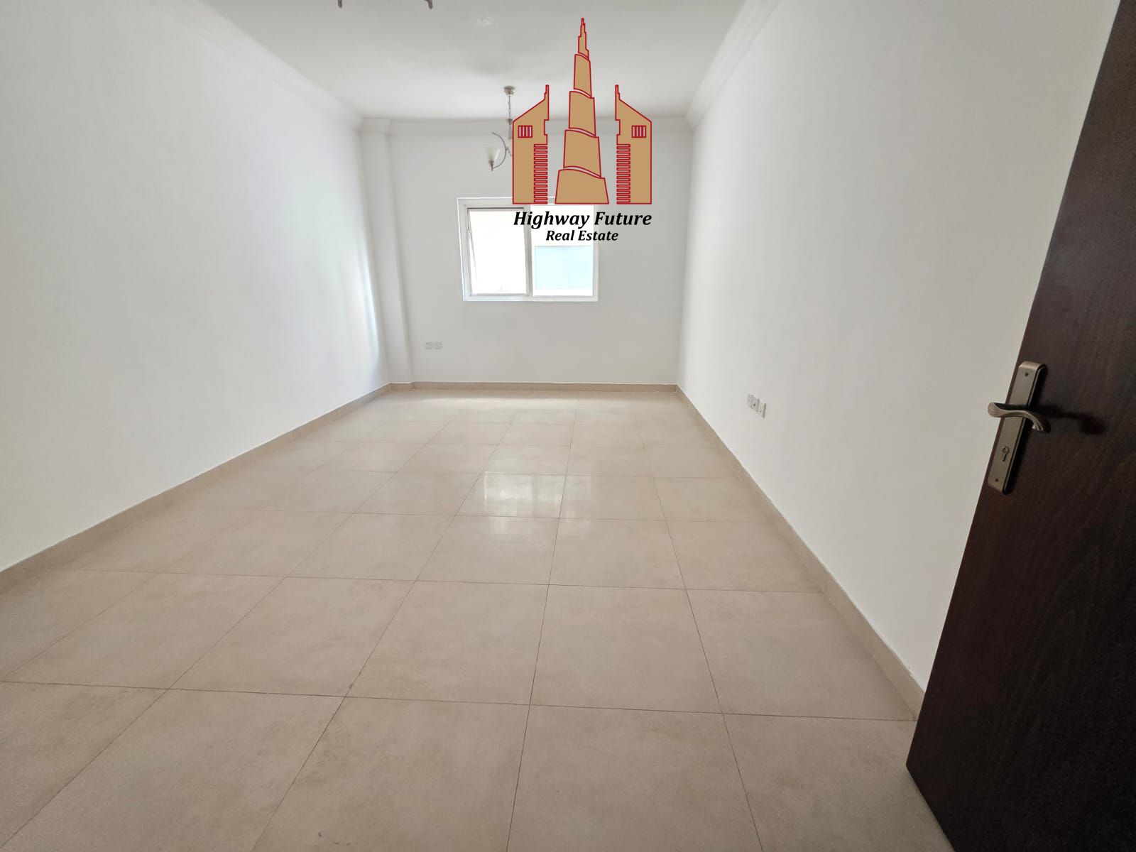 Hot Offer Spacious 2bhk Apartment With Parking Only 49k