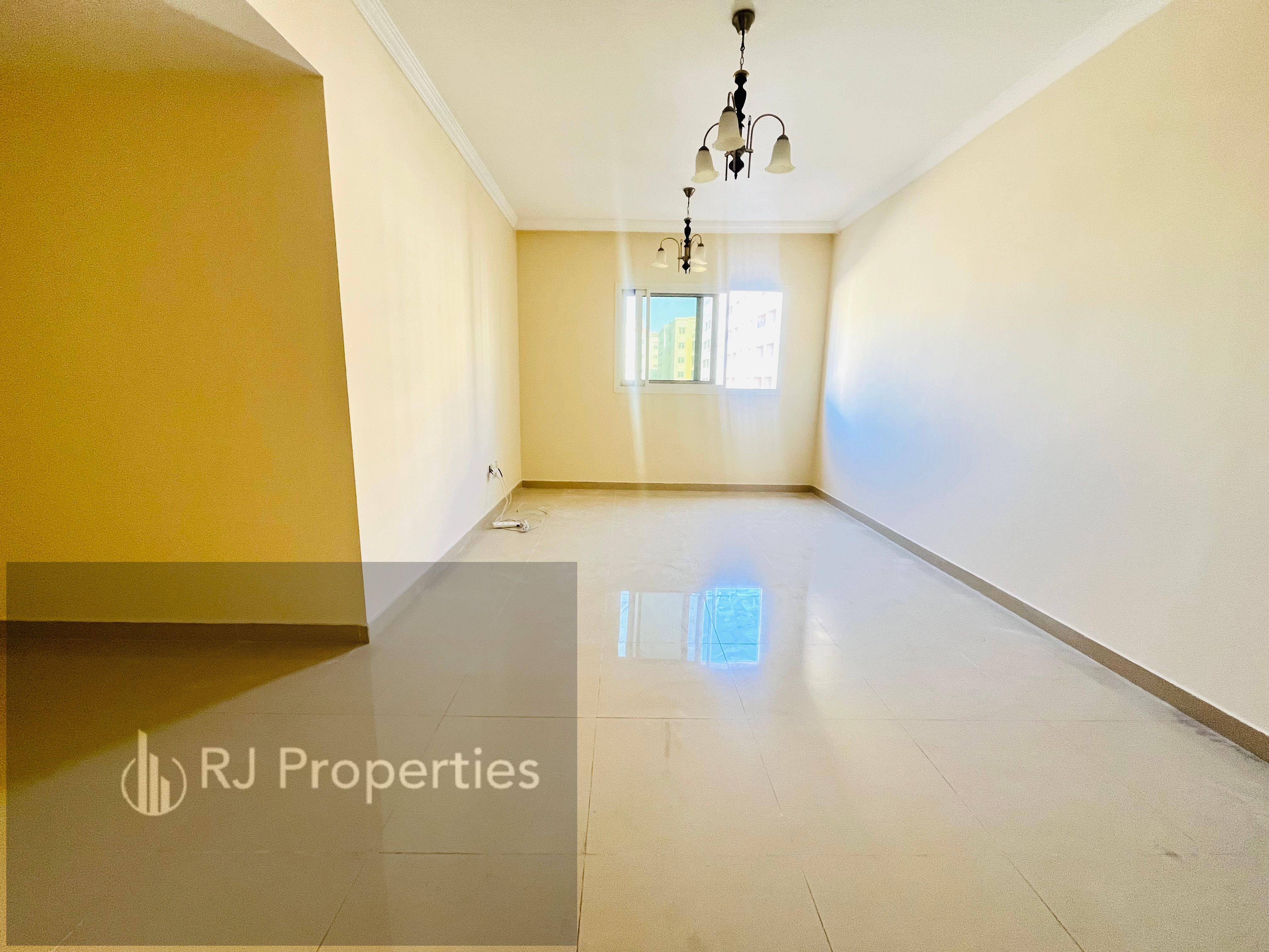 • Ideal Family 3BHK with Balcony, 3 full Bathrooms, Laundry room & free Parking | just 70k