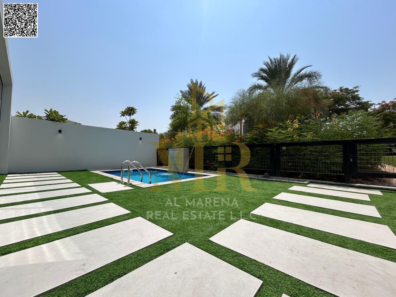 A villa with all electricity, water and air conditioning fees included, on the main street, ready to move in, in the most prestigious areas of Ajman.