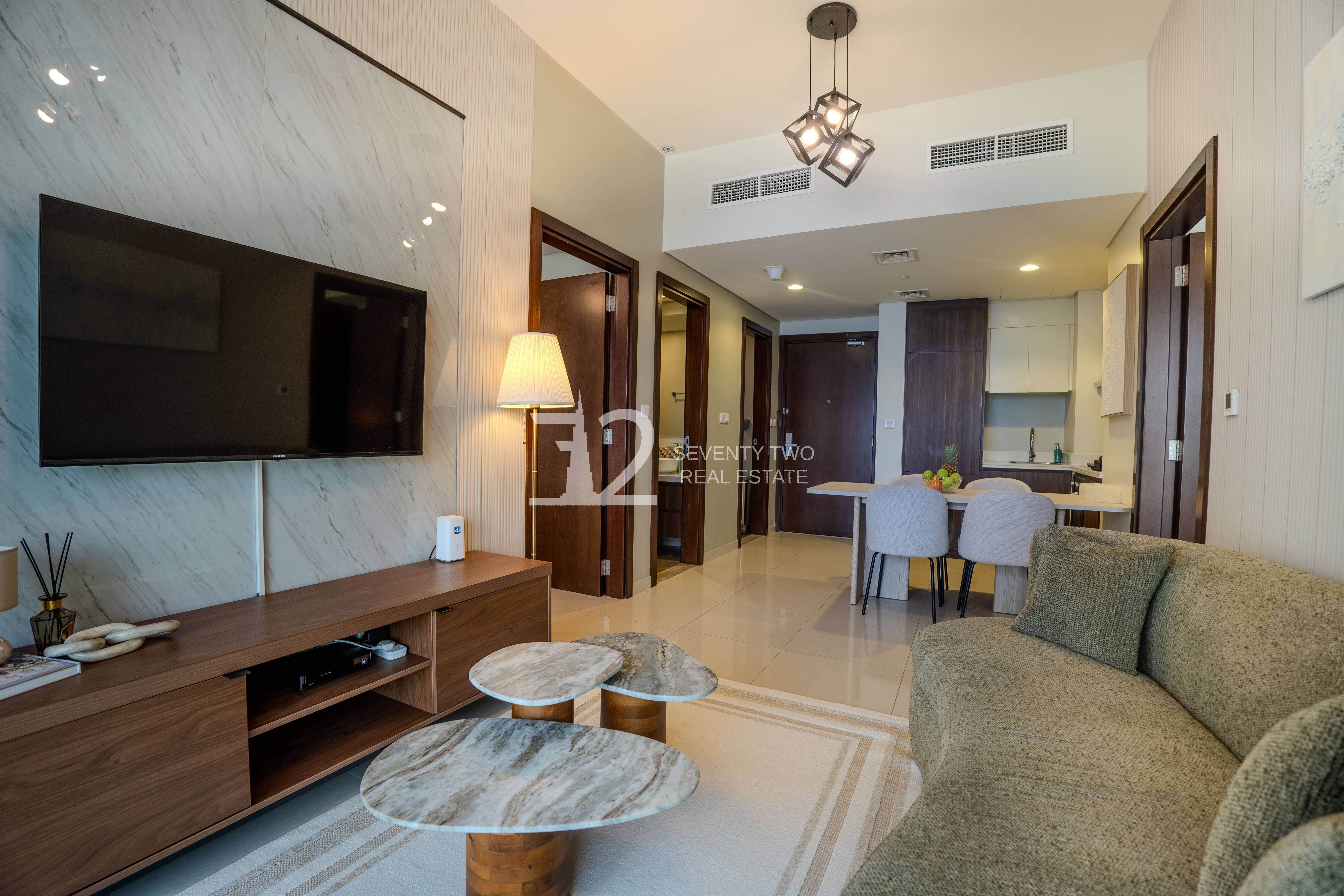 Luxury Unit I Full Canal View | Fully Furnished