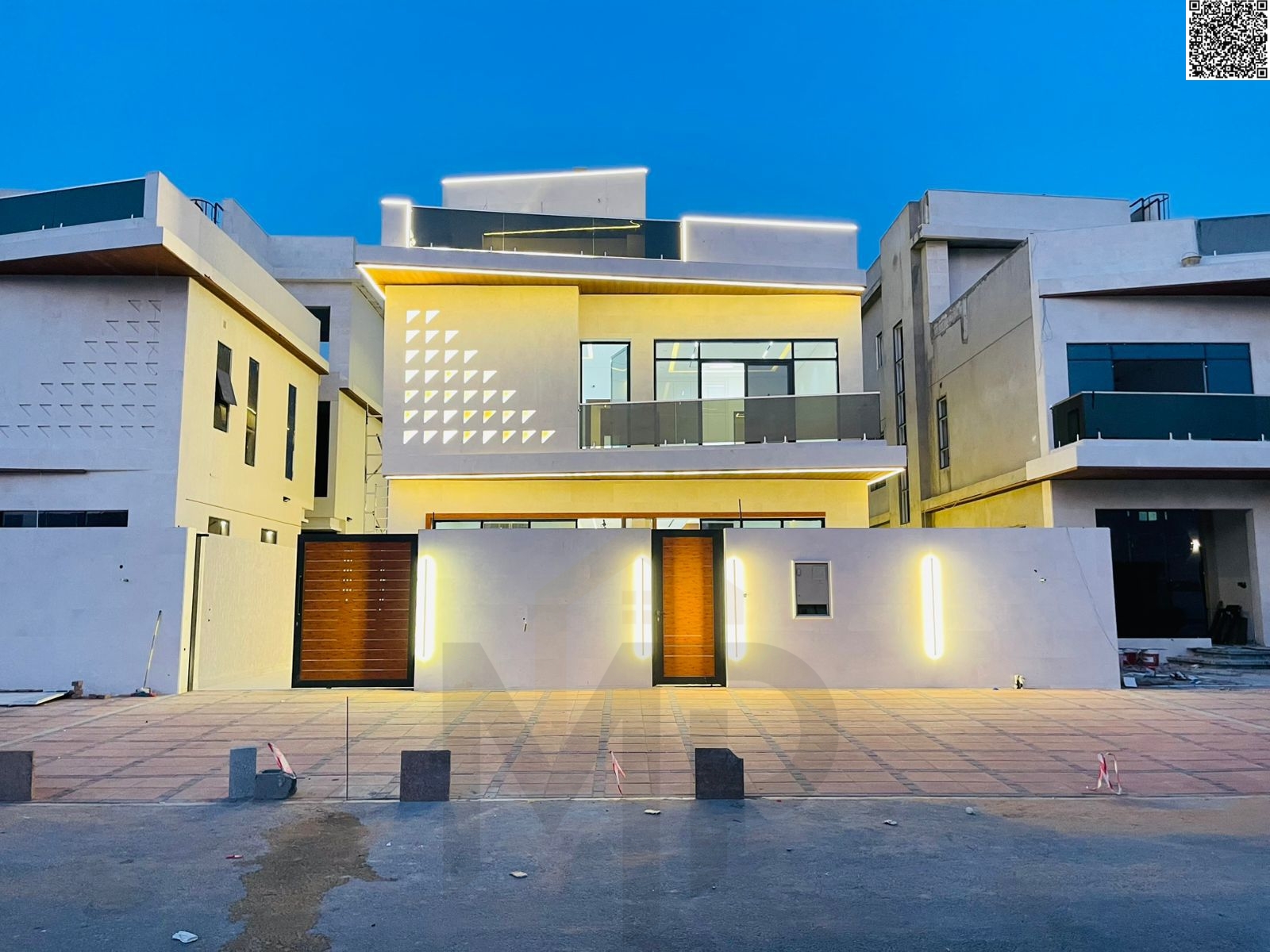 For sale: Super deluxe villa with swimming pool, registration and ownership fees included, price negotiable.