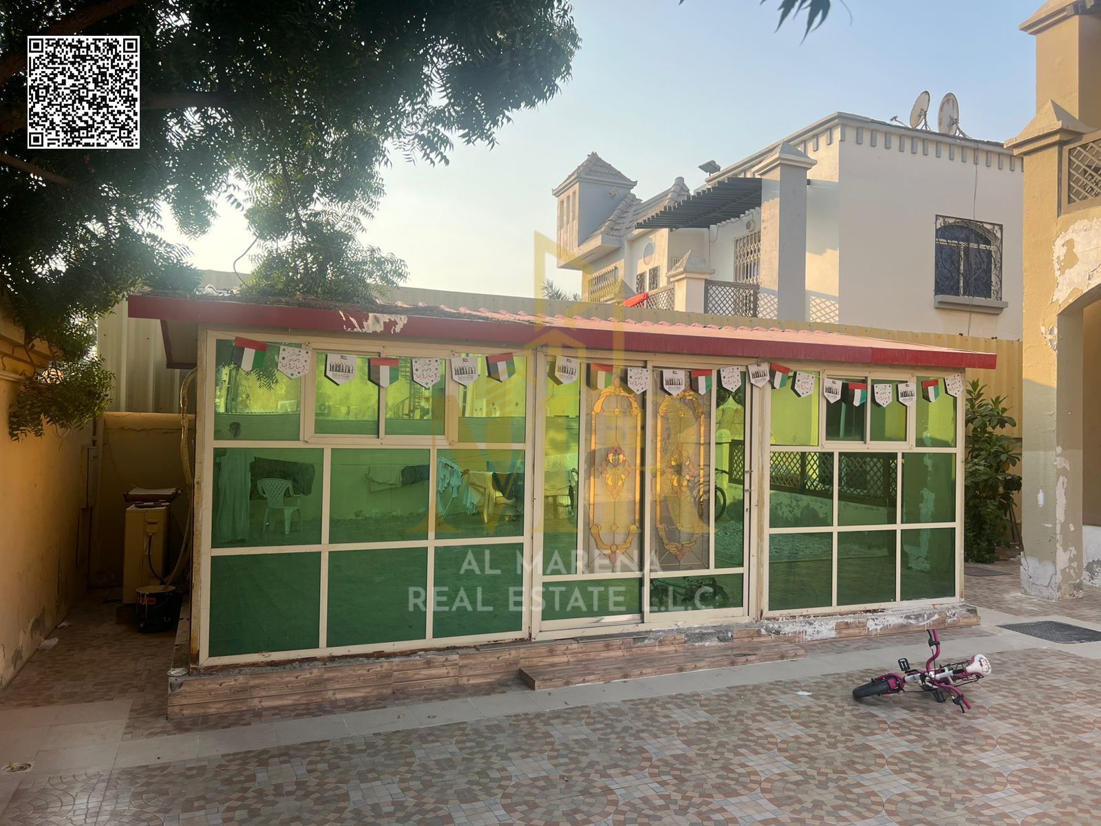 Villa for sale in Rawda 1, behind Al Hamidiya Police Station. Freehold ownership. Price includes electricity, water, and air conditioning.