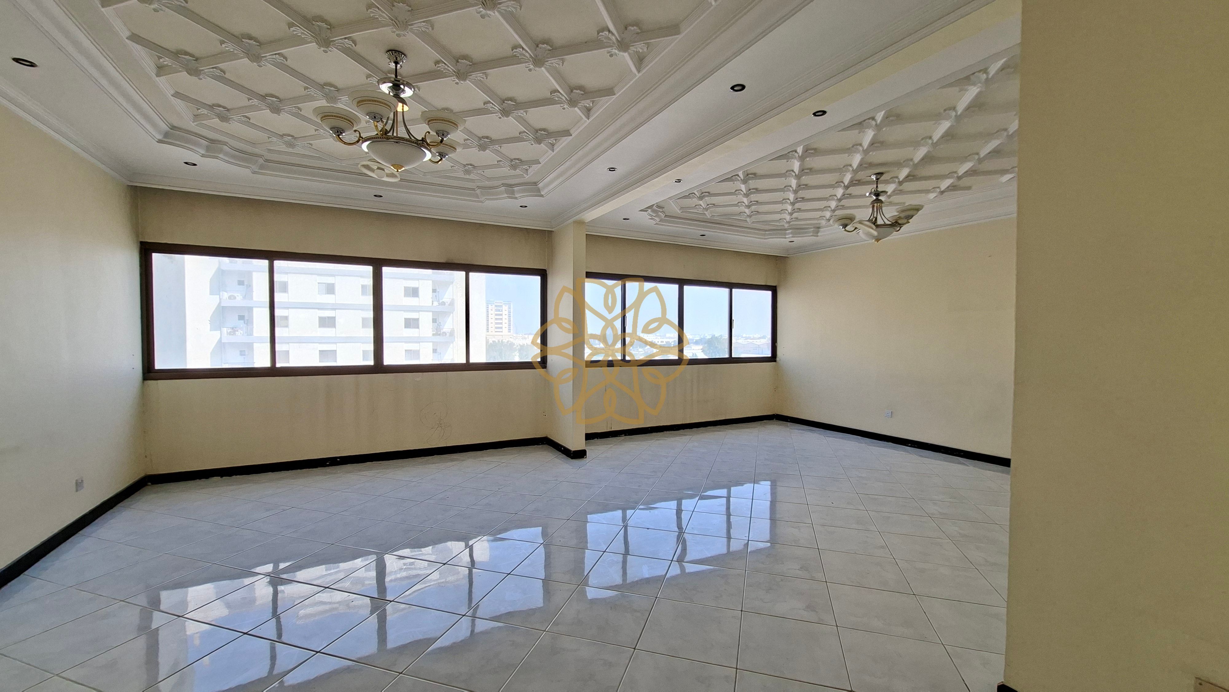 4BR/ Chiller Free/ Balcony and Wardrobe