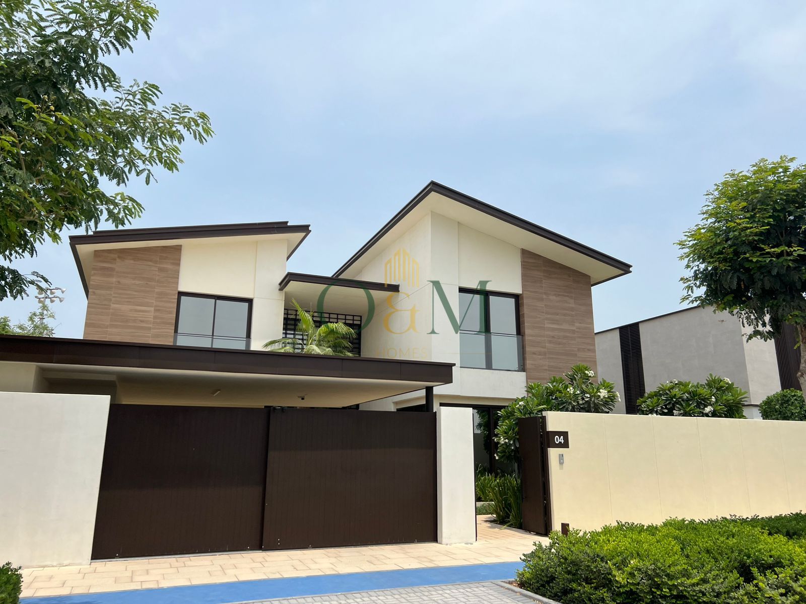 4 beds Villa Al Ghaf | Corner Unit | Duble Height Ceiling