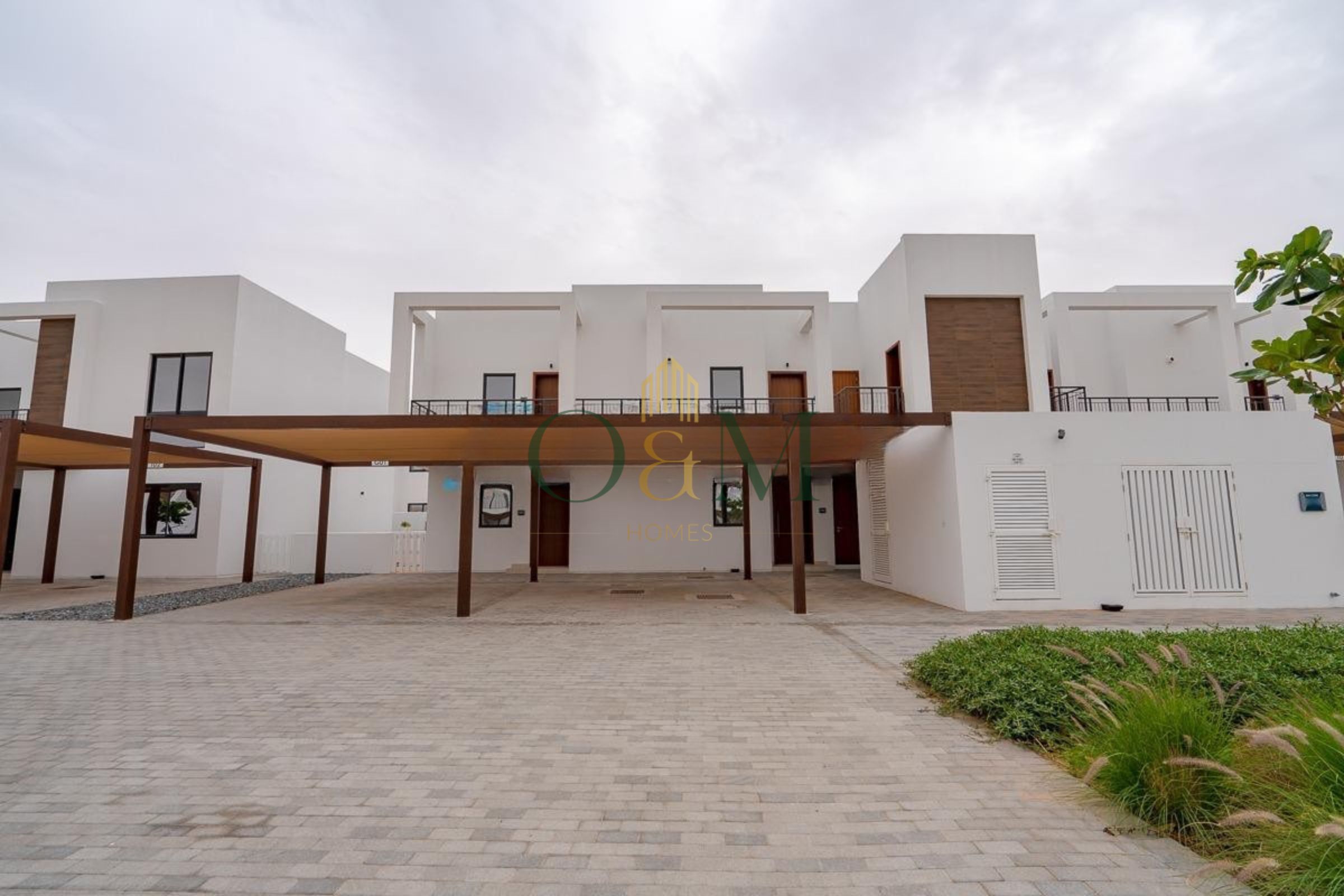 1Bedroom Apartment | Corner Plot | Huge Garden