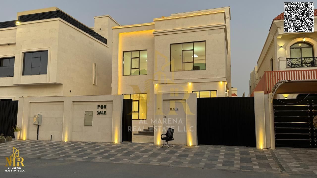 Villa in a prime location near the mosque and Sheikh Mohammed Bin Zayed Road exit, two floors and roof, 4,100 sq ft, 5 bedrooms, modern spacious desig
