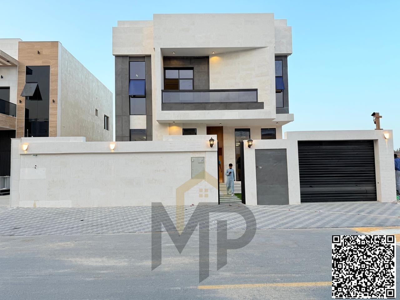 Luxury villa for sale in Al Zahia, Ajman | High-end custom finishing. Your chance to own a distinctive villa, including registration fees.