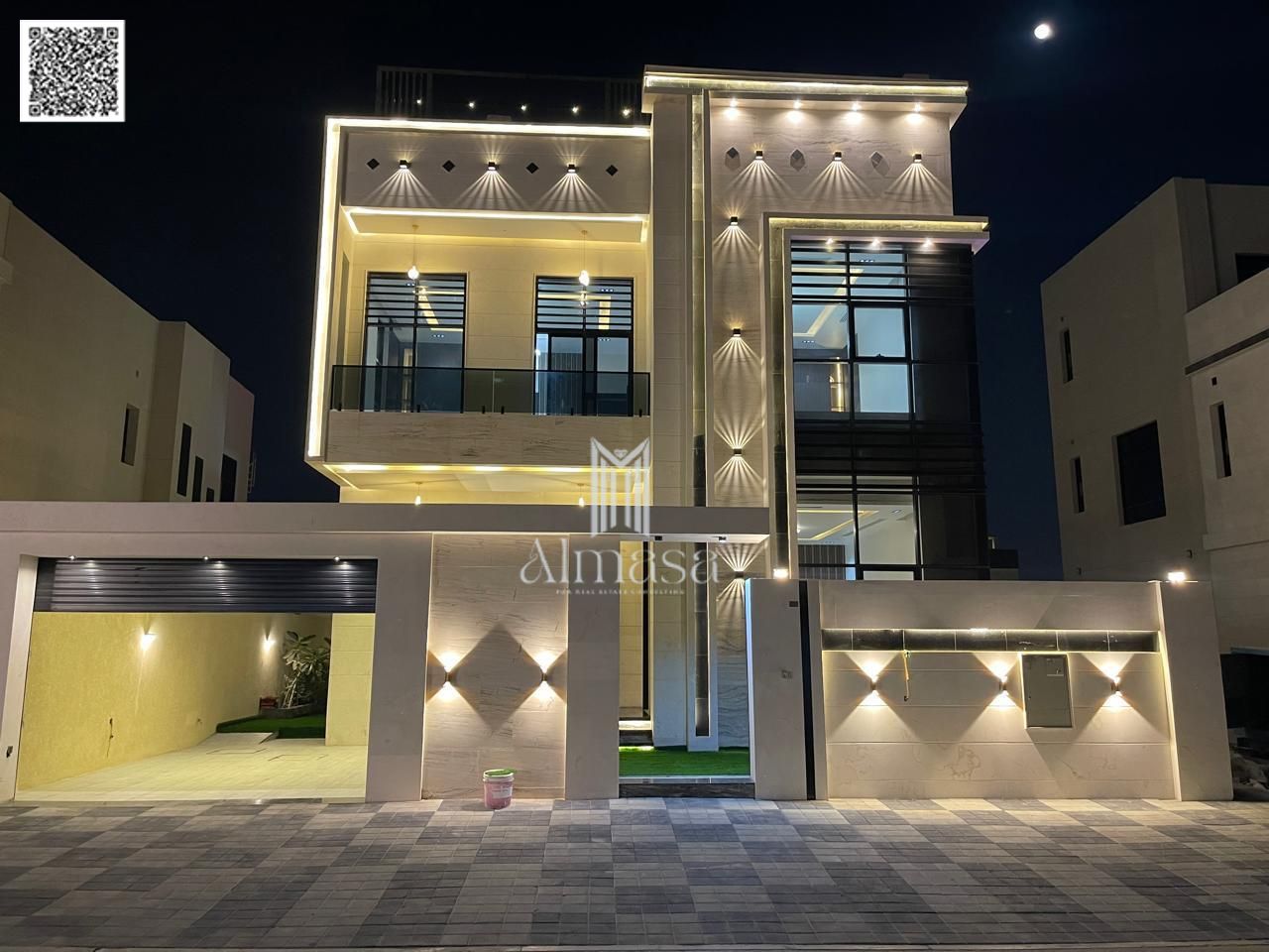 Luxury villa for sale in Al Zahia - Ajman, modern finishing | Includes registration fees and air conditioners | A quiet location close to amenities, t