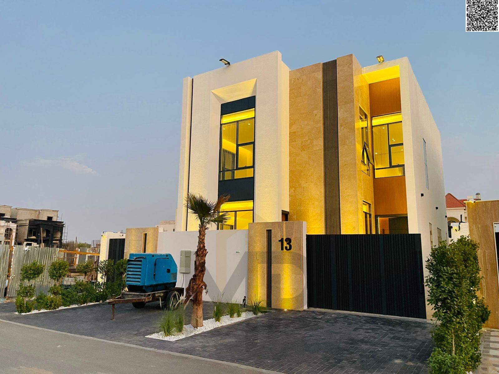 For sale: A modern villa near the mosque in Al-Haliyo 2 (directly next to Al-Azhi project), close to all services.