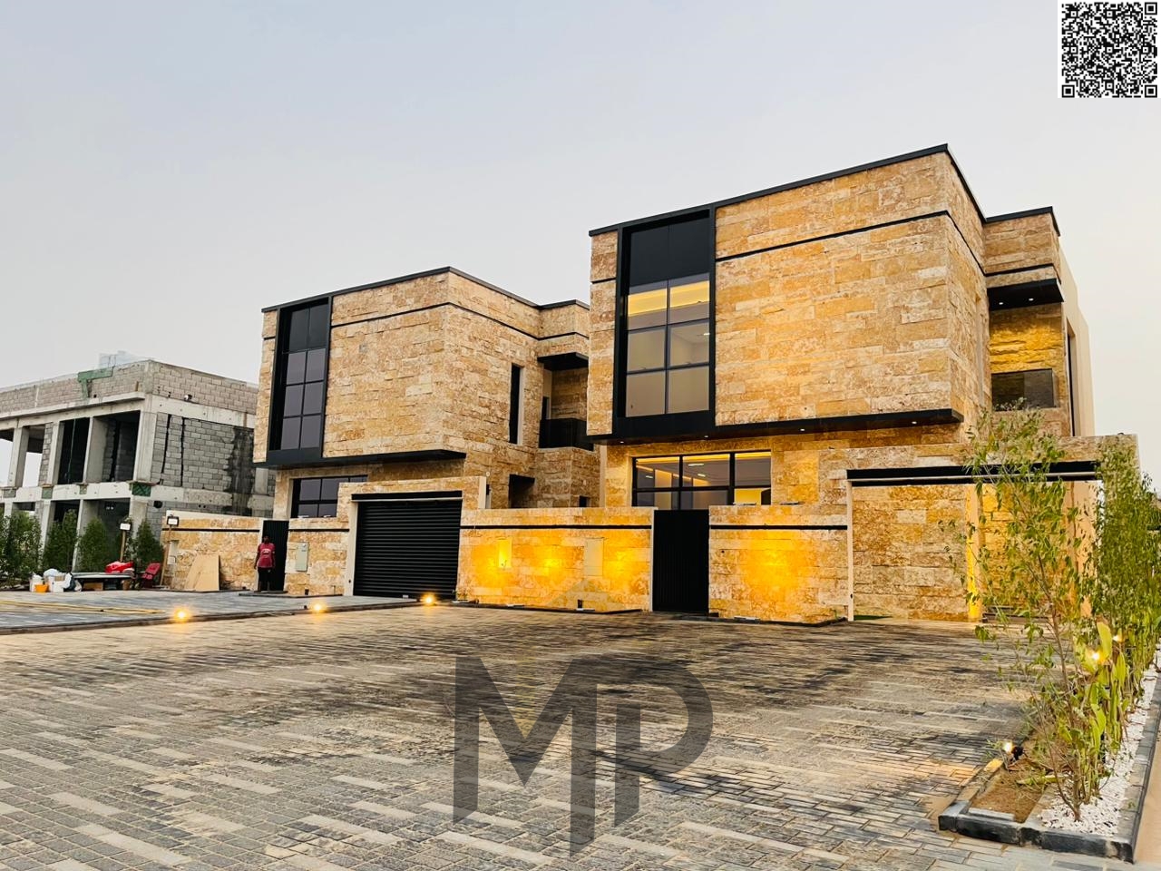 Excellent and negotiable price - Two floors & large courtyard - Freehold ownership for all nationalities - Easy bank financing available